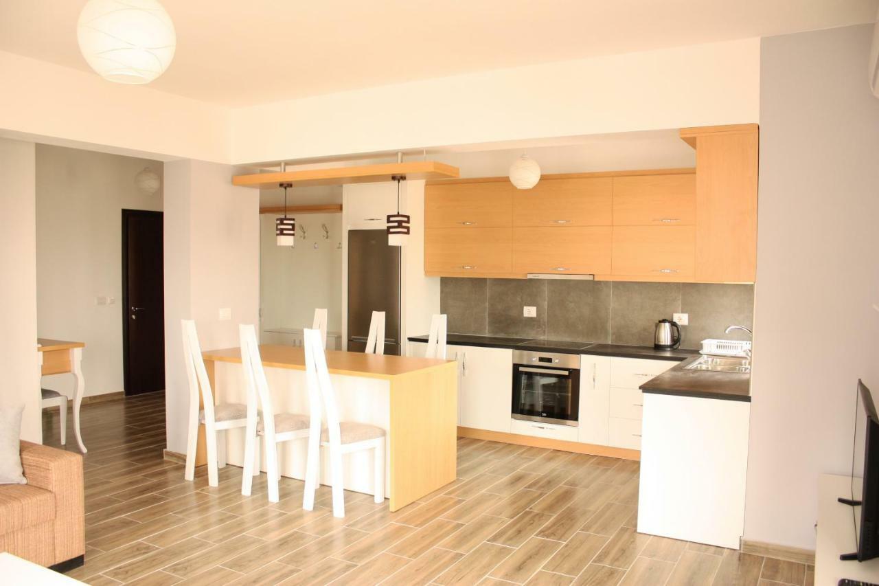 Alexandra'S Apartments Sarandë Eksteriør billede