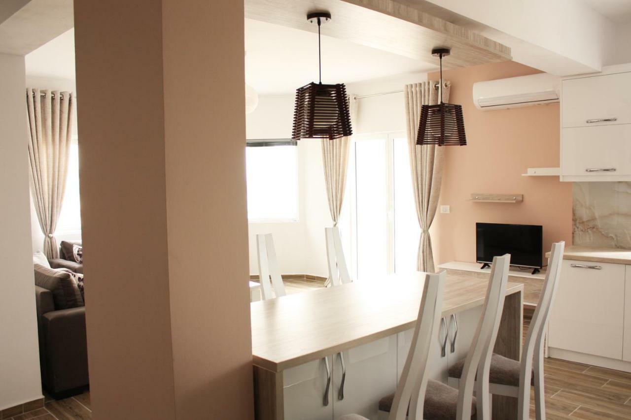Alexandra'S Apartments Sarandë Eksteriør billede