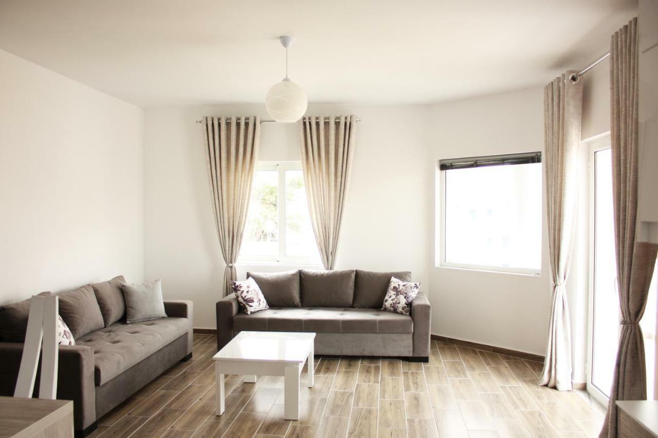 Alexandra'S Apartments Sarandë Eksteriør billede